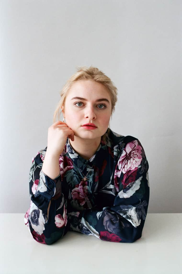 Meet Låpsley, The Teen Ex-Raver Who Found Her Chill