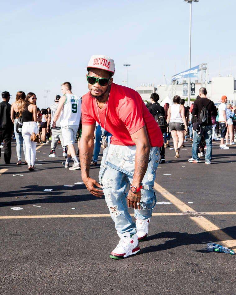 22 People In The Summer Jam Parking Lot Whose Sneaker Game Was On 100