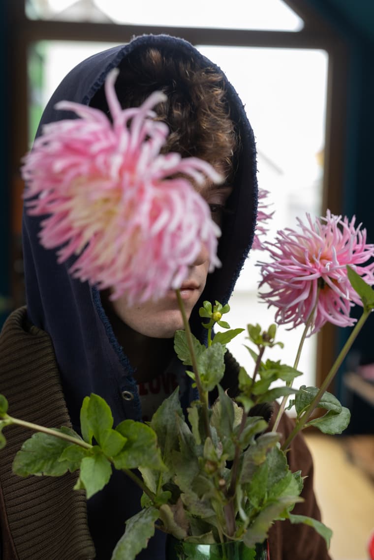 Guitarricadelafuente is queering Spain’s canon — in music and film