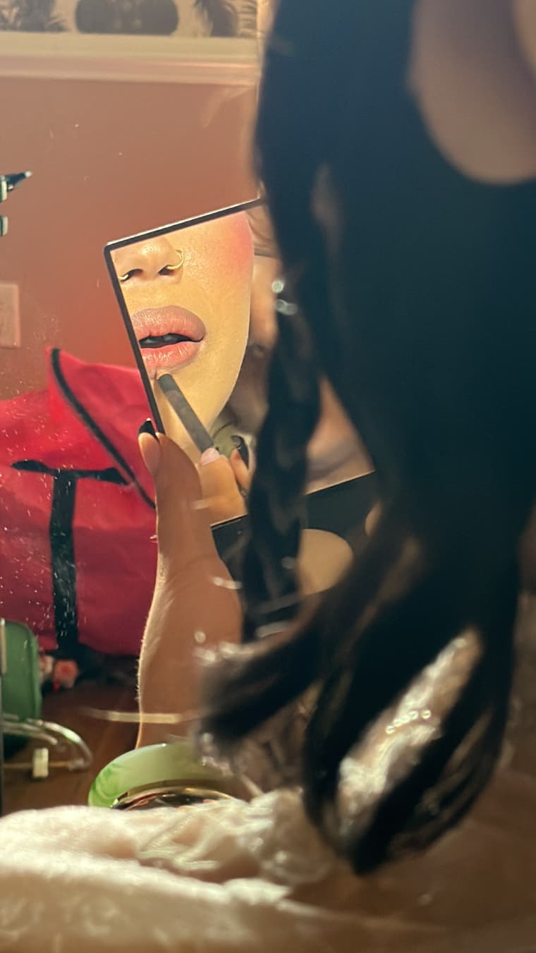 SAILORR reps her Vietnamese roots on the red carpet