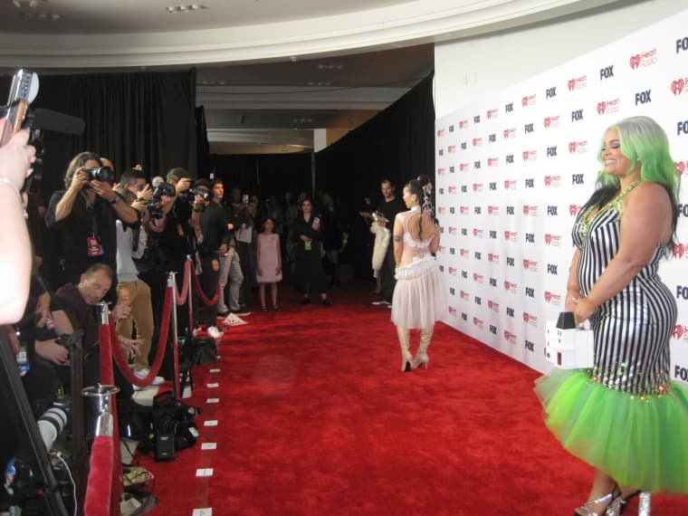 SAILORR reps her Vietnamese roots on the red carpet