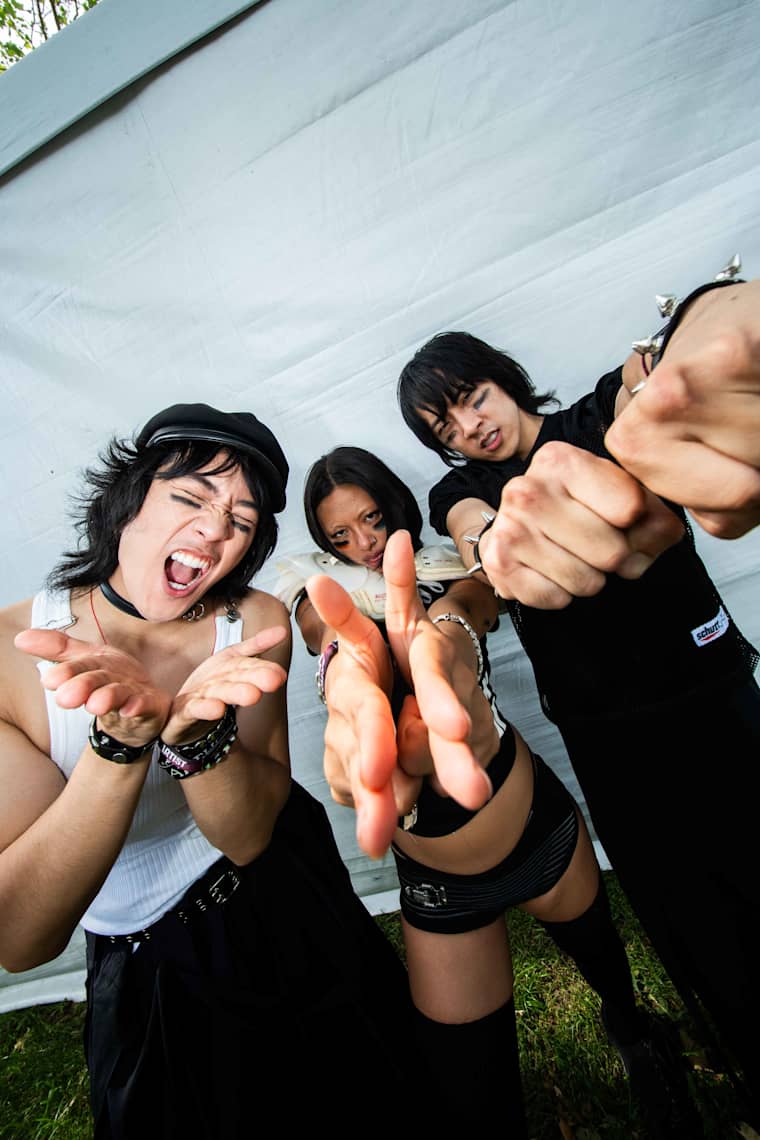 43 photos from a hot as hell Gov Ball 2026