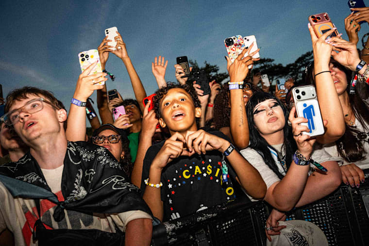 43 photos from a hot as hell Gov Ball 2026