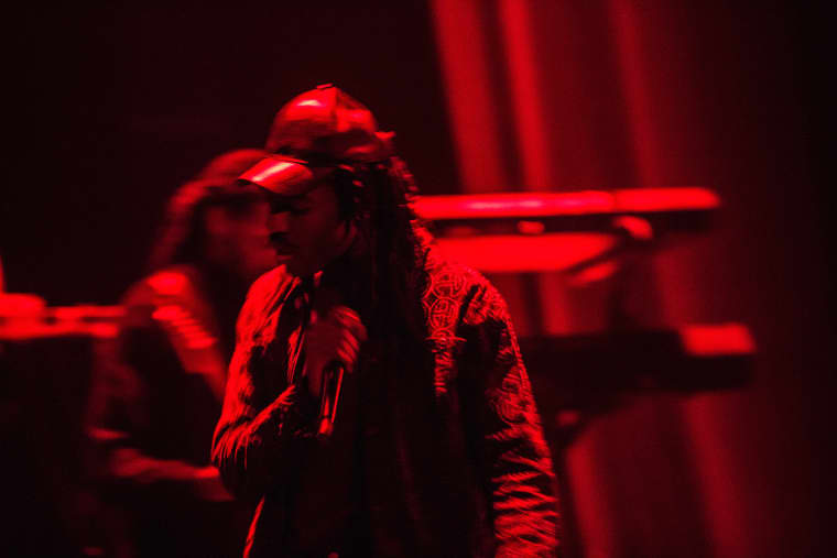 Dev Hynes And Friends Showed The Power Of Working Together At The Apollo