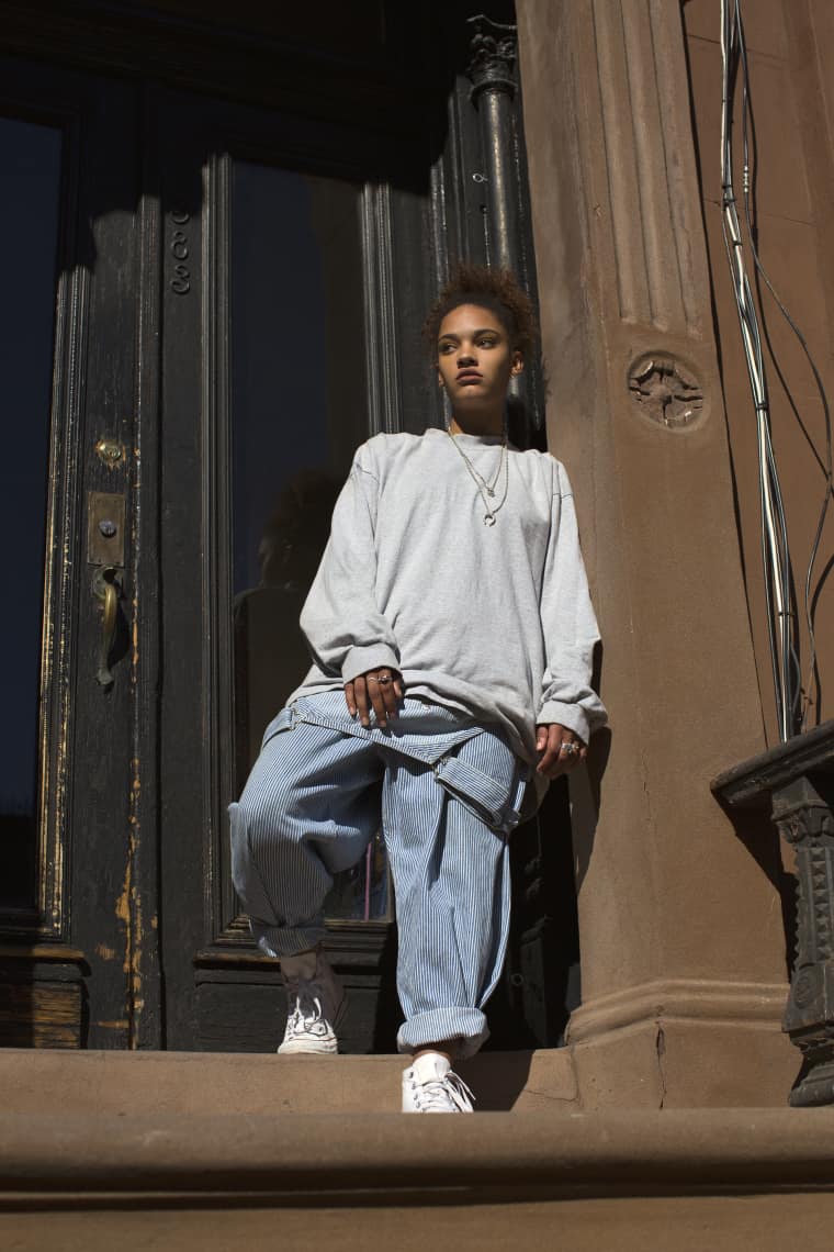 How To Wear ’90s Vintage Streetwear This Fall