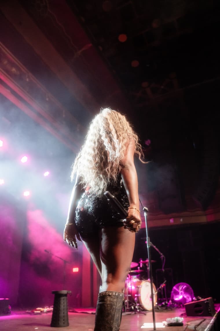 Alemeda’s stylish pop-rock is worth getting to the show early