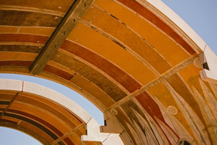 23 Photos That Prove FORM Arcosanti Is America’s Most Unique Festival