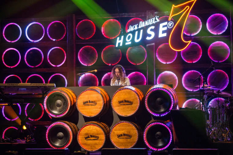 See Photos From T-Pain’s Electric Live Set At House No. 7
