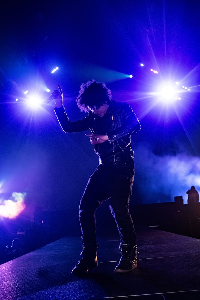 20 photos with aura from the <i>xperiment</i> tour in Brooklyn
