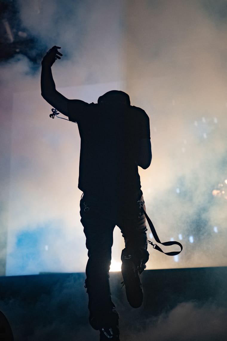 20 photos with aura from the <i>xperiment</i> tour in Brooklyn