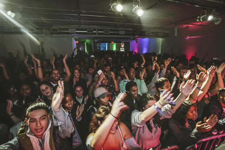 Thundercat And Kehlani Battled The Rain By Bringing The Heat At #uncapped