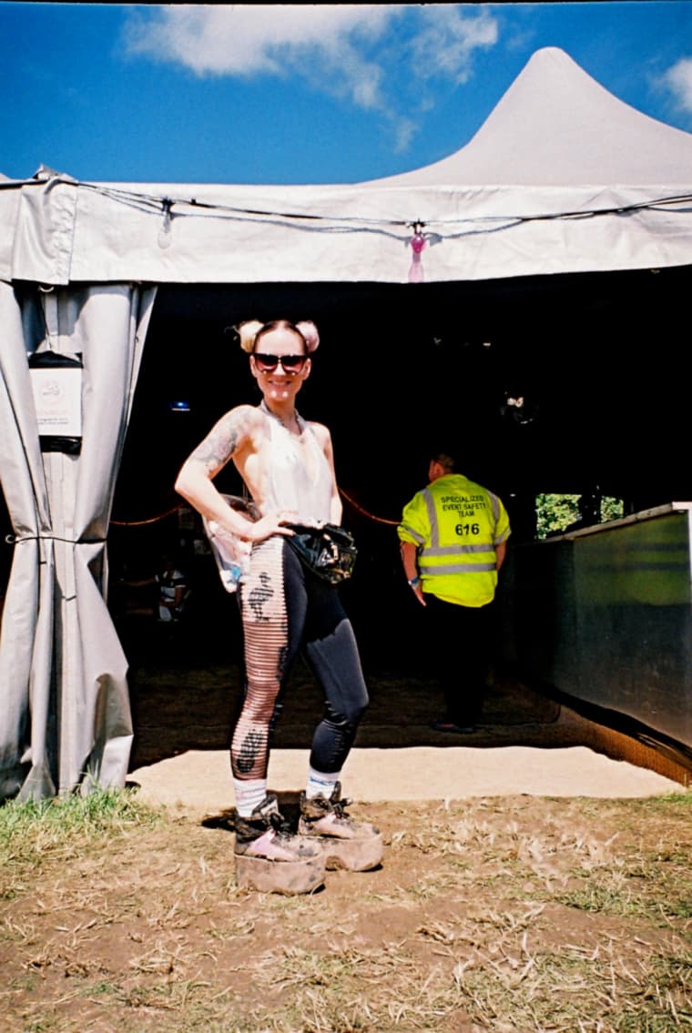 25 Kooky Festival Looks From Glastonbury To Copy This Summer