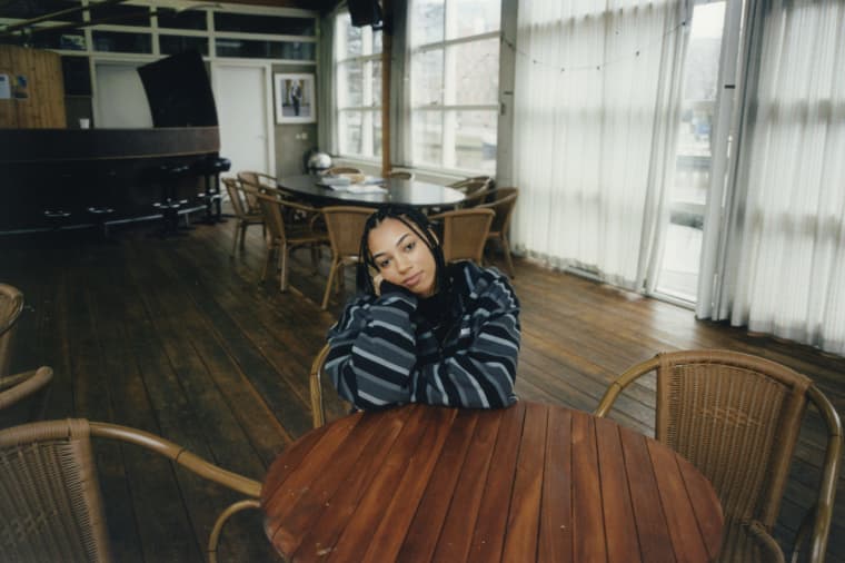 Amie Blu’s tactile folk-pop is cut with a bittersweet melancholy