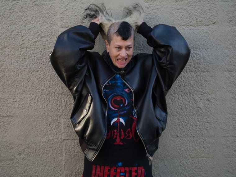 Peaches is ready to brawl (with fascists)