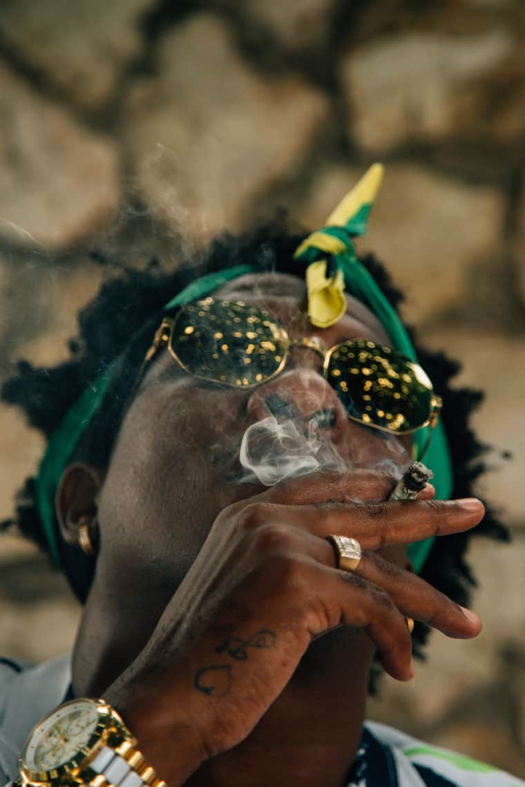 These Gorgeous Photos Show How Some Of Our Favorite Artists Smoke Up